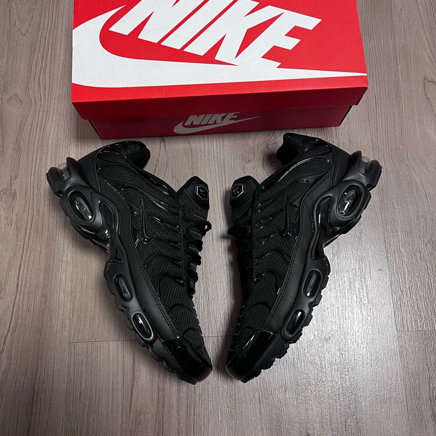 NIKE TN. ALL BLACK 🍬