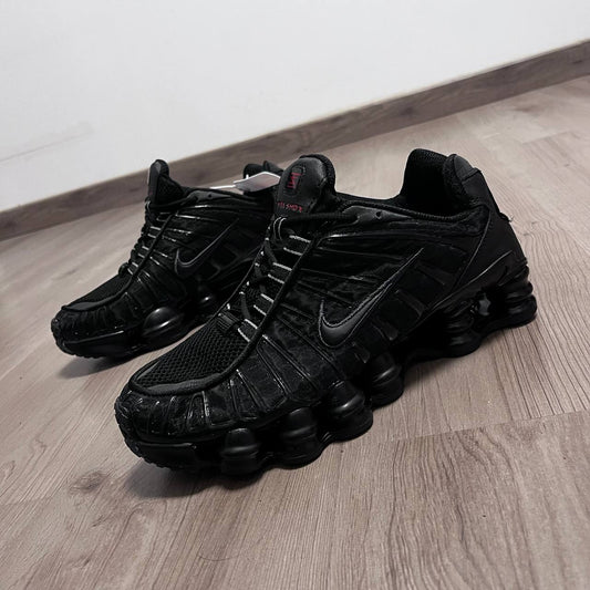 NIKE SHOX 🍬