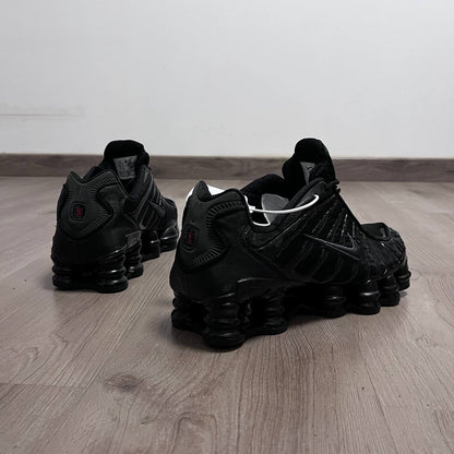 NIKE SHOX 🍬